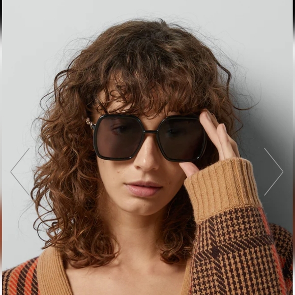 Gucci square framed sunglasses ๐ I ACCEPT ANY REASONABLE OFFERS - Picture 2 of 16